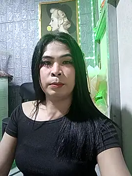Snapshot of Roxanne_Smith23 chatting on June 23, 3:21 pm Roxanne Smith23 online show from June 23, 3:21 pm