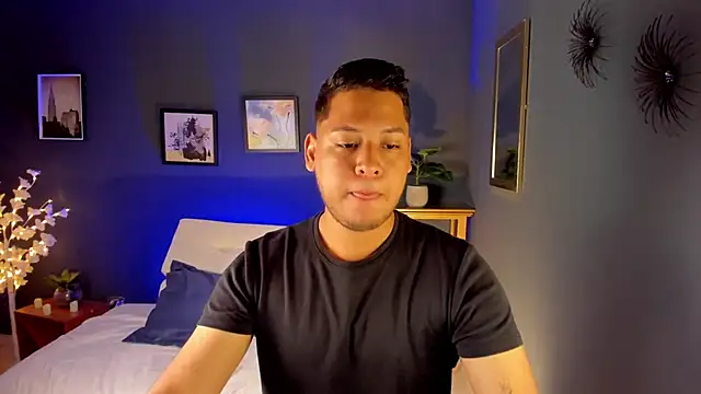 Akon 2XXX online show from March 22, 3:59 pm