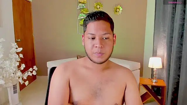 Akon 2XXX online show from April 17, 2:14 am