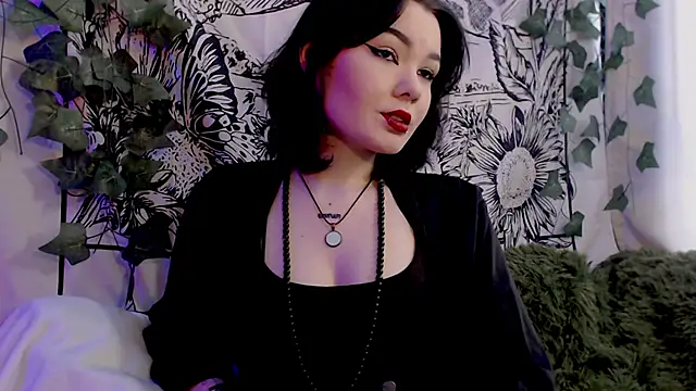 Robin harrington online show from April 16, 10:49 am