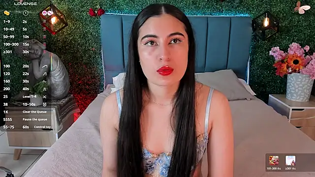 Snapshot of Cataa_Hill chatting on June 10, 3:18 am Cataa Hill online show from June 10, 3:18 am