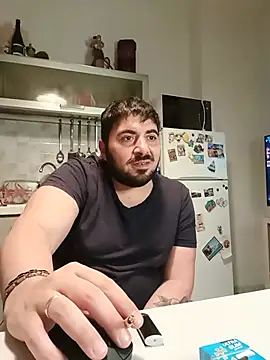 Snapshot of bear_skinny chatting on June 8, 1:28 am bear skinny online show from June 8, 1:28 am
