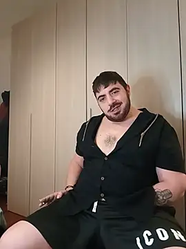 Snapshot of bear_skinny chatting on June 12, 3:44 pm bear skinny online show from June 12, 3:44 pm