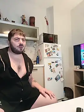 Snapshot of bear_skinny chatting on June 15, 11:07 pm bear skinny online show from June 15, 11:07 pm