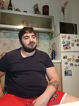 Snapshot of bear_skinny chatting on July 10, 3:47 pm bear skinny online show from July 10, 3:47 pm