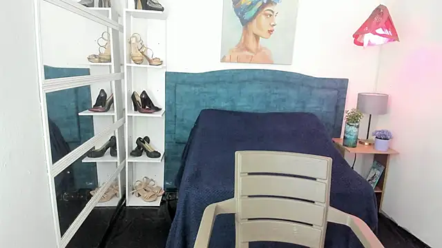 KiaraXMilf online show from March 20, 7:08 pm