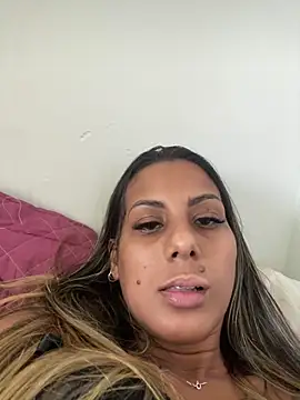 kifanyy online show from April 7, 6:19 pm