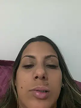 kifanyy online show from April 17, 2:03 am