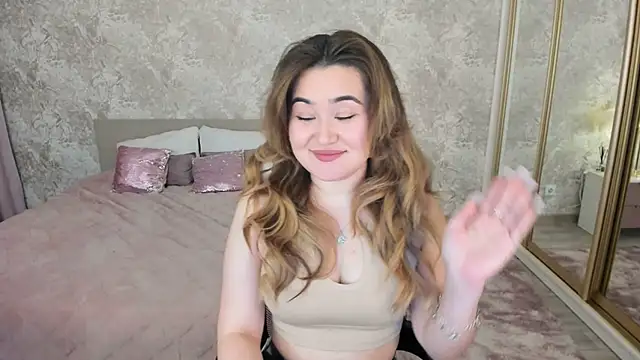 Snapshot of VickyMiners chatting on March 22, 11:35 am VickyMiners online show from March 22, 11:35 am