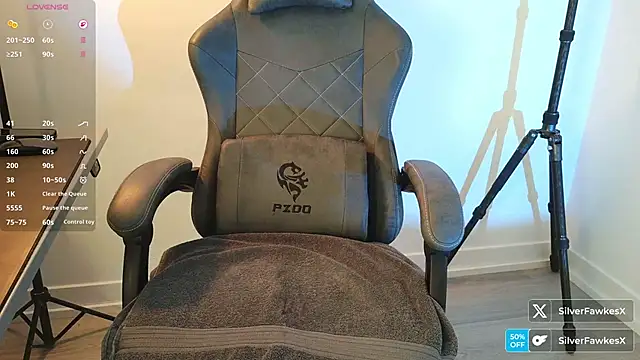 silverfawkesx online show from March 22, 2:53 pm