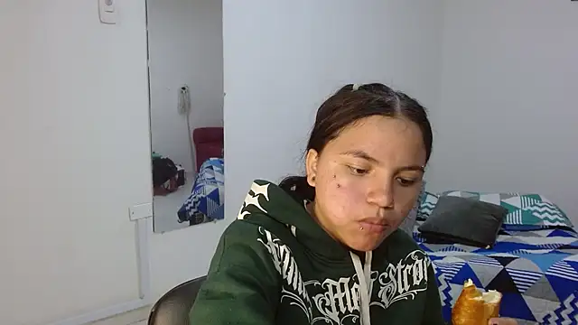 Snapshot of kimmyfuckass chatting on July 1, 12:18 pm kimmyfuckass online show from July 1, 12:18 pm