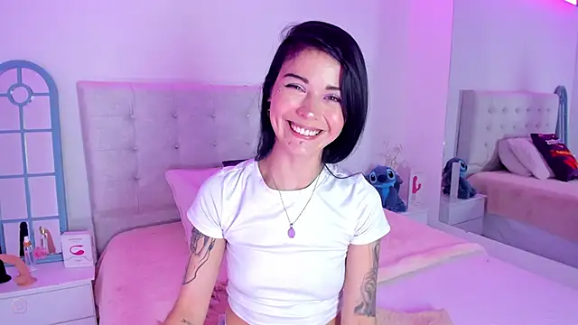 Snapshot of Vanessa_cruz_18 chatting on April 11, 10:58 pm Vanessa cruz 18 online show from April 11, 10:58 pm