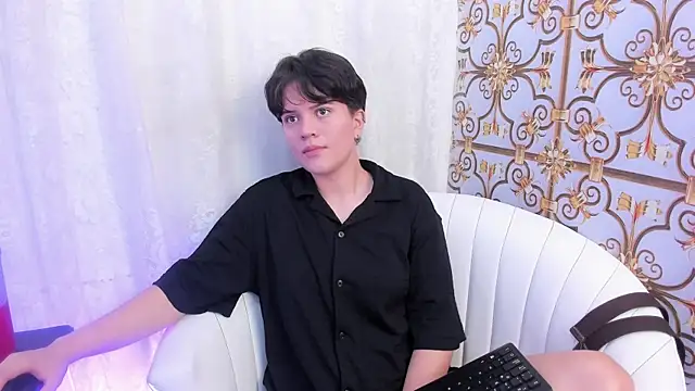 TallSnuSnu online show from April 23, 4:46 am