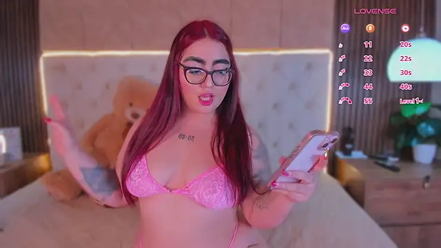 apriilfox online show from March 30, 4:13 am