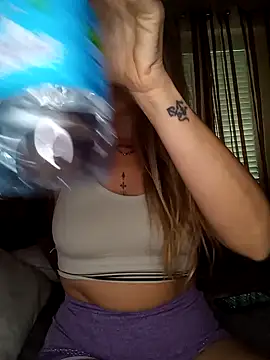 Emilyvuxa online show from May 16, 5:15 am