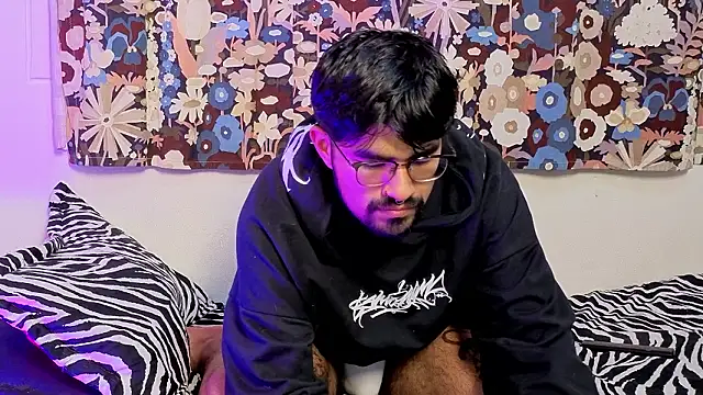 kcleiton online show from March 7, 9:45 pm