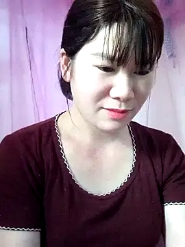 Bondgirl 9 online show from May 7, 8:09 am