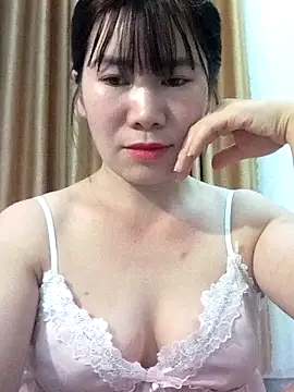 Bondgirl 9 online show from May 13, 5:32 pm