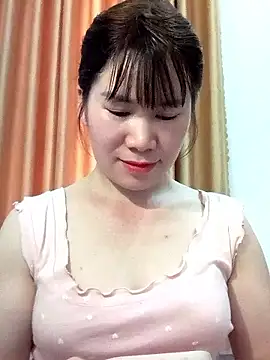 Bondgirl 9 online show from May 16, 6:54 am