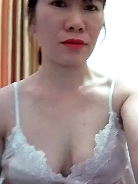 Bondgirl 9 online show from May 27, 6:10 am