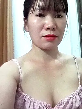 Bondgirl 9 online show from May 29, 7:56 pm
