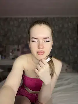 KayShaw online show from May 12, 7:49 am