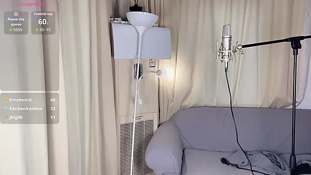 Tavie1744 online show from March 18, 12:58 am