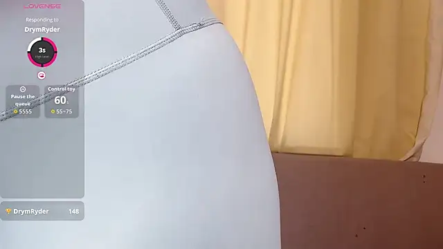 Tavie1744 online show from April 4, 11:13 pm