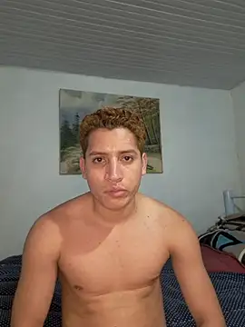 Snapshot of franhot25 chatting on March 12, 7:14 am franhot25 online show from March 12, 7:14 am