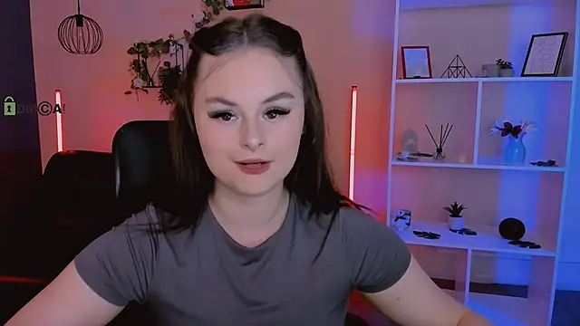 miss courtney  online show from May 25, 8:53 am