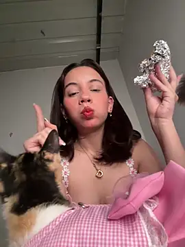 Nicole Cute04 online show from April 18, 4:05 am