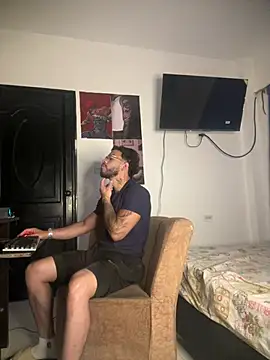 Kenny romano online show from April 11, 11:25 am