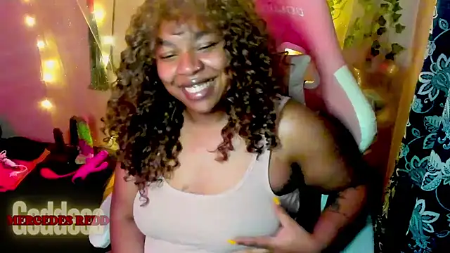 Goddess MercedesRedd online show from May 11, 2:01 pm