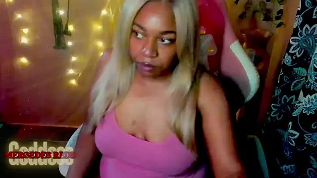 Goddess MercedesRedd online show from June 19, 2:32 pm