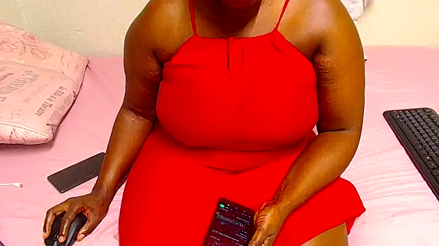 Busty42DDZA online show from May 4, 4:14 pm