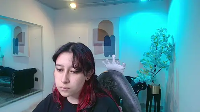 TarlyWho online show from May 6, 11:26 am