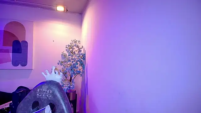 TarlyWho online show from May 17, 11:28 am