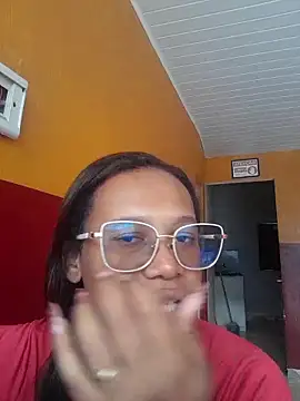 Snapshot of Sraveneno chatting on June 20, 12:52 pm Sraveneno online show from June 20, 12:52 pm