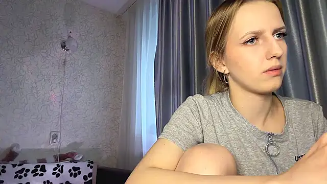 Snapshot of RubiKerss chatting on March 4, 3:18 pm RubiKerss online show from March 4, 3:18 pm