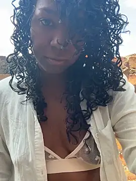 Snapshot of maryjane_ebony chatting on April 22, 5:58 pm maryjane ebony online show from April 22, 5:58 pm
