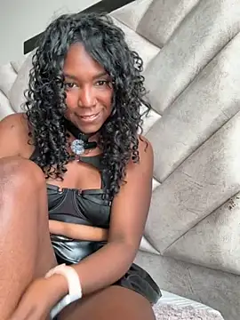Snapshot of maryjane_ebony chatting on June 1, 2:19 pm maryjane ebony online show from June 1, 2:19 pm
