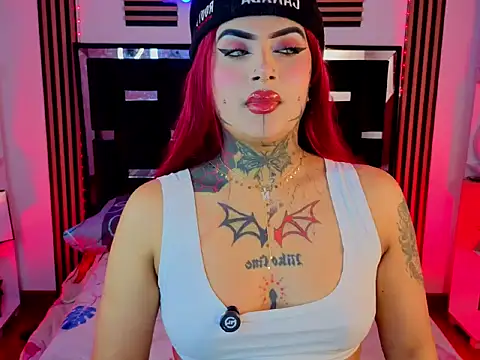 Snapshot of LauriInk1 chatting on March 19, 11:53 pm LauriInk1 online show from March 19, 11:53 pm