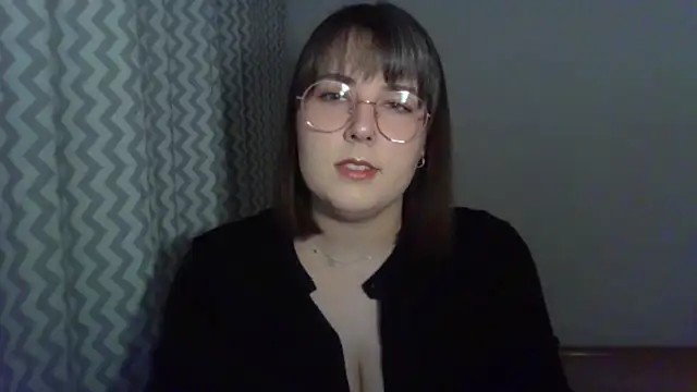 Snapshot of ClaraHard chatting on March 6, 5:31 pm ClaraHard online show from March 6, 5:31 pm