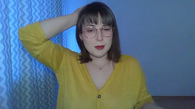 Snapshot of ClaraHard chatting on April 11, 4:22 pm ClaraHard online show from April 11, 4:22 pm