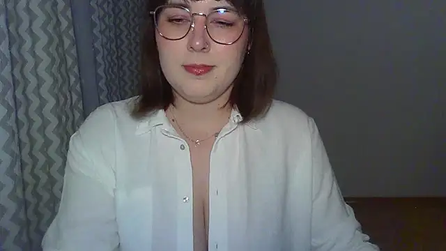 Snapshot of ClaraHard chatting on April 15, 5:20 pm ClaraHard online show from April 15, 5:20 pm