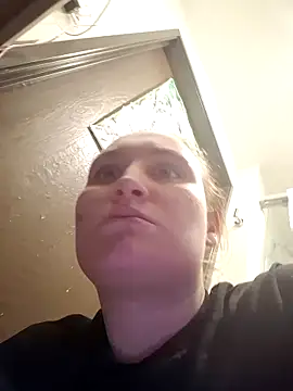 luckilyfound4 online show from March 10, 5:45 am