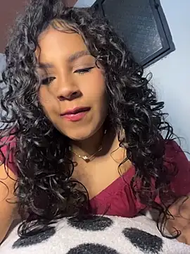 AmeliaAndersson online show from May 13, 7:28 am