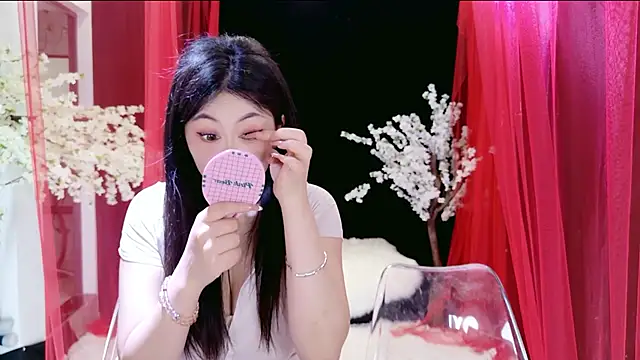 Banana-Milk69 online show from May 9, 1:11 am