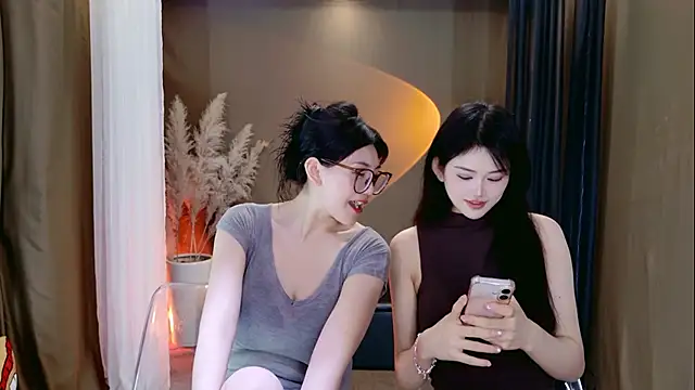Banana-Milk69 online show from June 27, 1:10 am