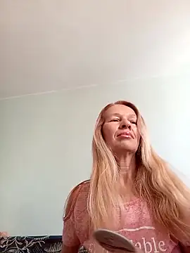 ViktoriaSexi1 online show from March 15, 5:35 am